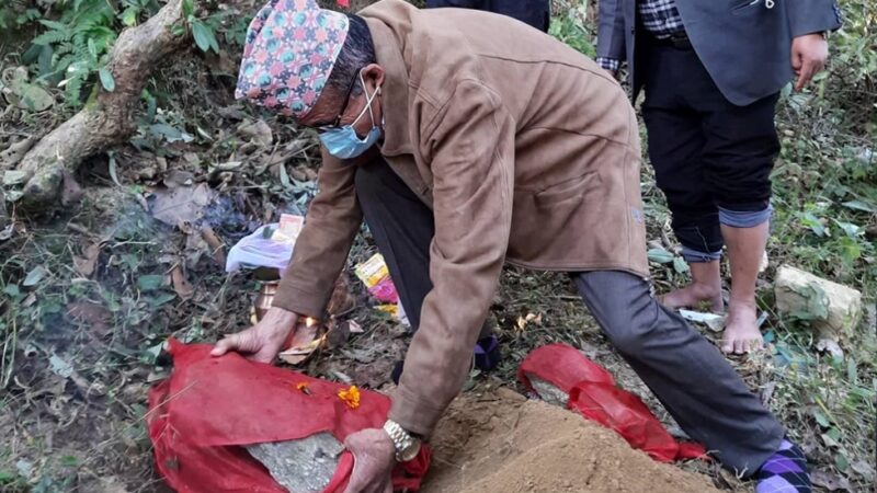 अछाममा बन्न लागेका ६ वटा अस्पतालको आज सिलान्यास गरियो